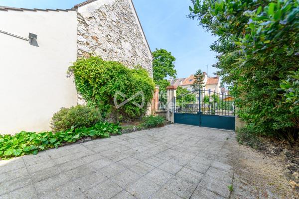 Duplex de Prestige : Un Refuge de Sérénité et d'Élégance