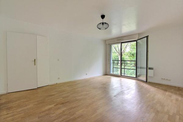 Appartement Asnieres Sur Seine 3 pièce(s) 72.2 m2 AVEC BALCON