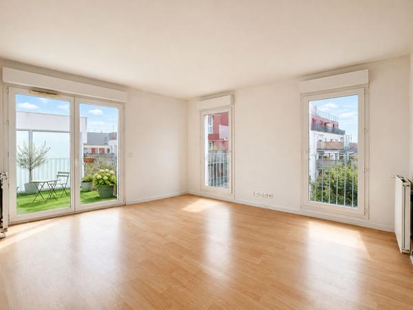 Appartement Nanterre 3 pièce(s) 64.12 m2 - Proche RER A