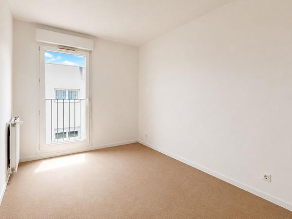 Appartement Nanterre 3 pièce(s) 64.12 m2 - Proche RER A