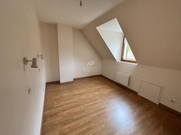 Maison Pontoise 6 pièce(s) 117 m2 €399 000 ** - Référence 11215