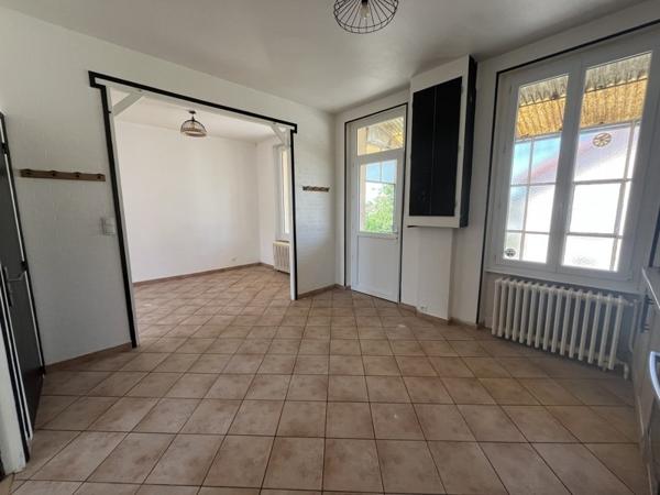Maison à louer 650 € CC Désertines 2 p 45 m² DPE D