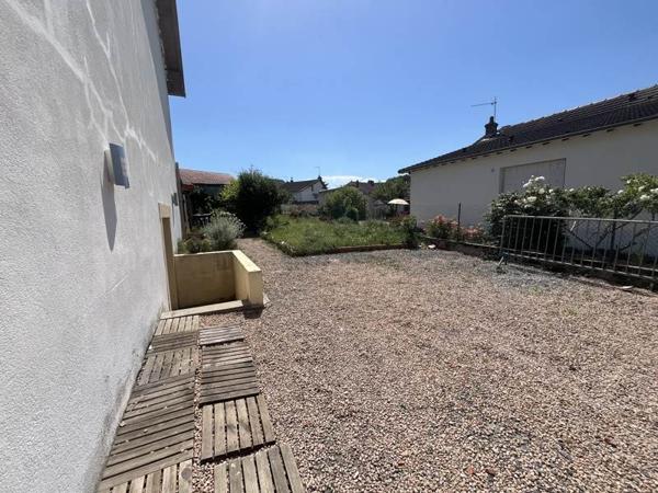 Maison à louer 650 € CC Désertines 2 p 45 m² DPE D