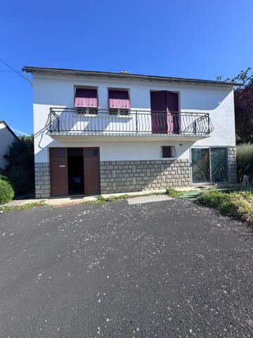 Maison d'habitation indépendante 4 chambres , garage, Super Murat Murat (15300)
