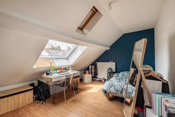 Maison 8 pièces - 200 m² Exclusivité efficity