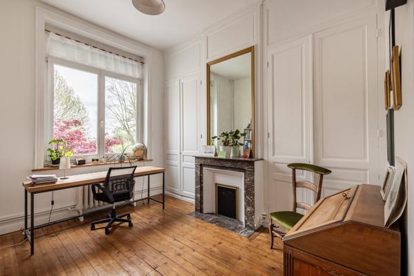 Maison 8 pièces - 200 m² Exclusivité efficity