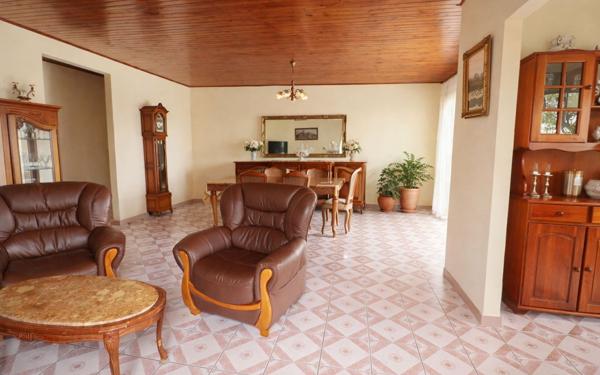 Maison à vendre    3 pièces •  Rivière-Pilote