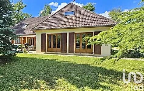 Maison à vendre 11 pièces 250 m² Courtenay