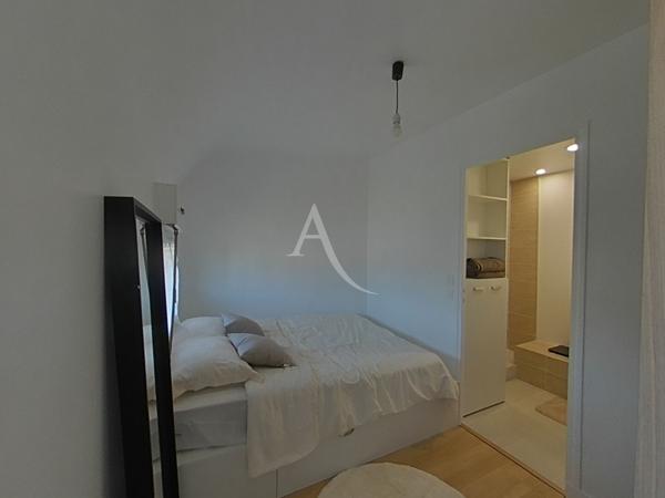 PONTCARRE Studio Meublé - 32.07 m²