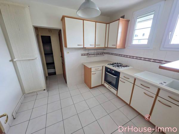 Appartement à louer 3 pièces de 59 m²