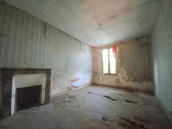 Maison bourgeoise à rénover à vendre au Loroux Bottereau - 10 pièces, 4 chambres