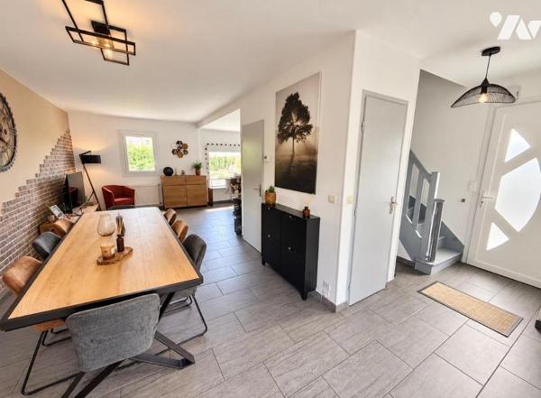 COUP DE COEUR - Maison T4 rénovée

Dans le quartier recherché de La FLOURIE, découvrez cette ...