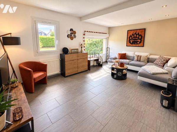 COUP DE COEUR - Maison T4 rénovée

Dans le quartier recherché de La FLOURIE, découvrez cette ...