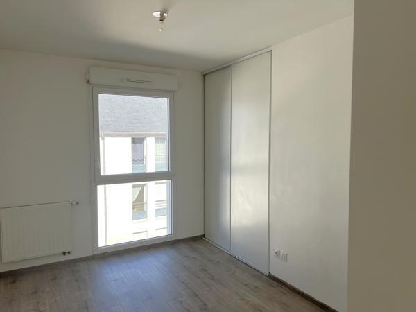 SAINT SEBASTIEN SUR LOIRE - T3 - RESIDENCE DE 2020 - STATIONNEMENT