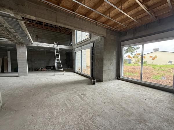 Maison neuve achevée en décembre 2025 à Écouflant 5 pièces 149 m2