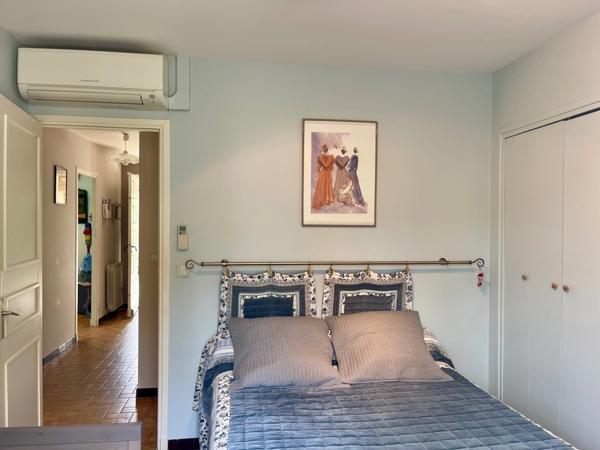 Dpt Vaucluse (84), à vendre ROUSSILLON Villa T5 + gîte T3 PISCINE