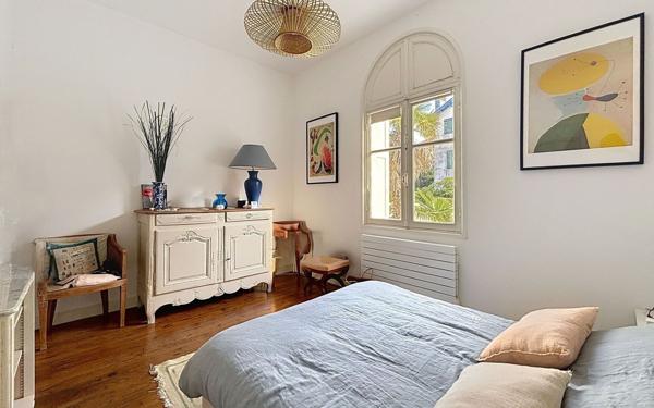 Appartement à vendre    3 pièces • 100 m2 Biarritz