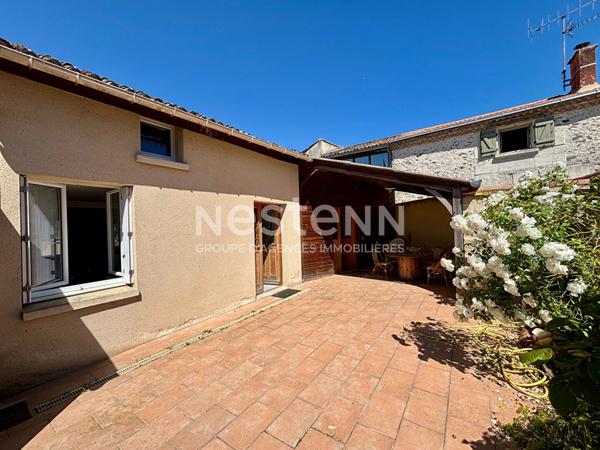 Charmante maison de bourg 4 chambres, jardin clos, garage et potentiel ? Passavant-sur-Layon (15 min Vihiers / Doué) D5897