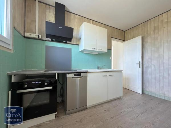 Maison à louer 3 pièces 105.4m² Saint-Pantaléon-de-Larche (19600)