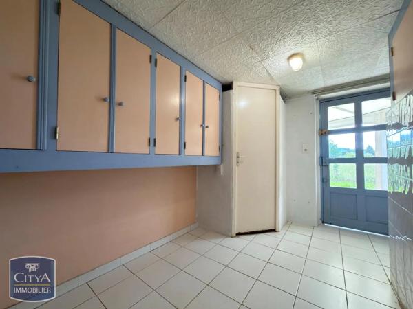 Maison à louer 3 pièces 105.4m² Saint-Pantaléon-de-Larche (19600)
