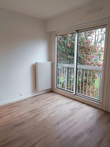 Location                                                      Appartement
                        
                     3 pièces                      86 m2                     à Nantes