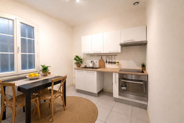 AIX EN PROVENCE -  A LOUER - CENTRE VILLE - T2 COURS MIRABEAU - RUE THIERS