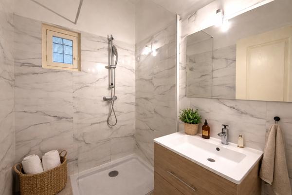 AIX EN PROVENCE -  A LOUER - CENTRE VILLE - T2 COURS MIRABEAU - RUE THIERS