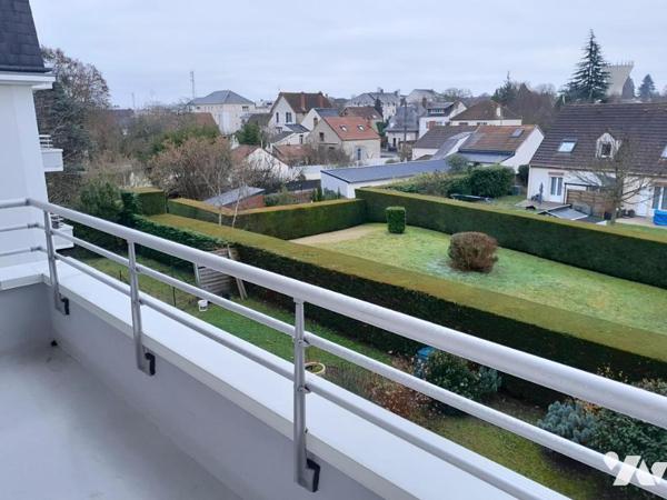 SAINT-JEAN-DE-LA-RUELLE -  DANS RESIDENCE - APPARTEMENT T2 (49,15 m²) - BALCON - PARKING EN SOUS-SOL