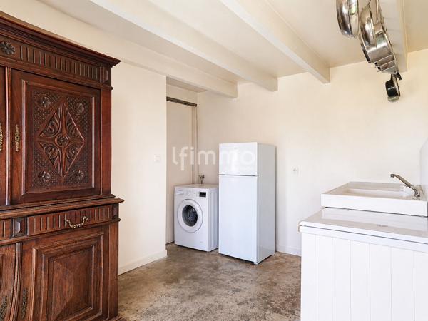 Longère en pierre, 3 pièces de 60 m² à Cast 29150