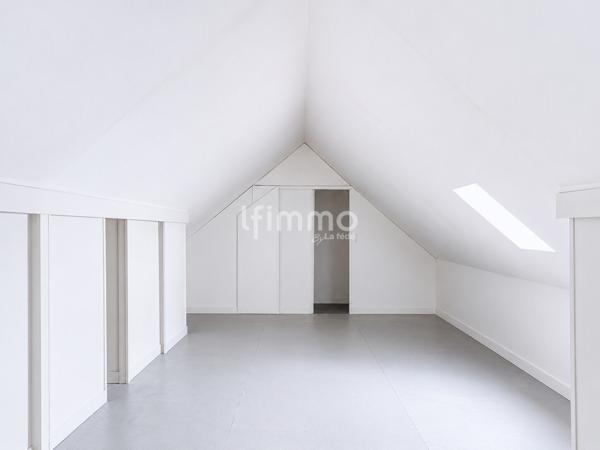 Longère en pierre, 3 pièces de 60 m² à Cast 29150