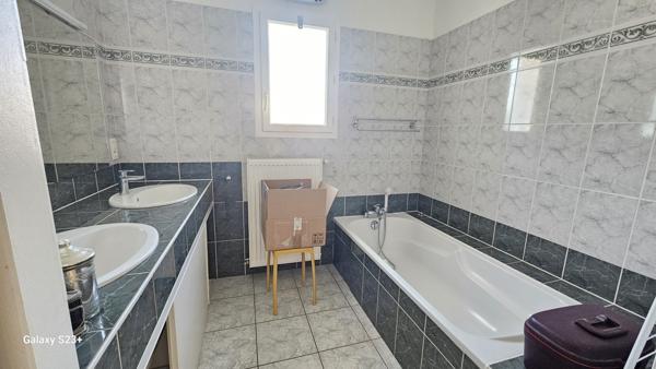 Maison - 5 pièces - 107 m²