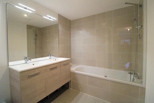 DIVONNE-LES-BAINS- Bel appartement neuf type 3 centre-ville 485.000 