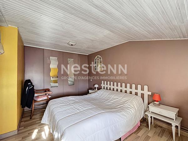 Maison en pierre rénovée à Fontenay-le-Comte - 5 pièces, 4 chambres, 160m² environ