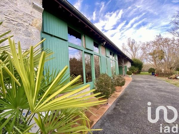 Longère 8 pièces de 230 m² à Moirax (47310)
