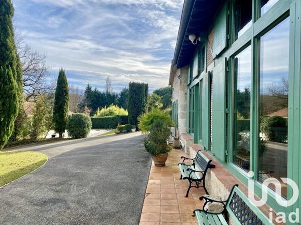 Longère 8 pièces de 230 m² à Moirax (47310)