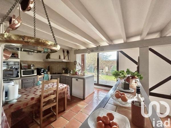 Longère 8 pièces de 230 m² à Moirax (47310)