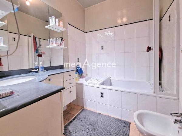 Maison à ORMESSON-SUR-MARNE, 94490 - 6 pièces 184m²