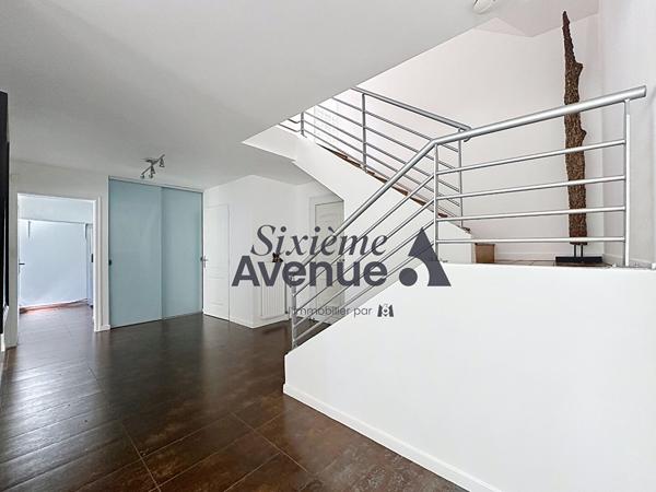 Maison 7 pièces 210.15 m2