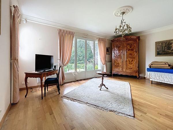 NANTES ,CHEZINE ,VASTE MAISON FAMILIALE EN IMPASSE,POSSIBILITE 2 LOGEMENTS INDEPENDANTS