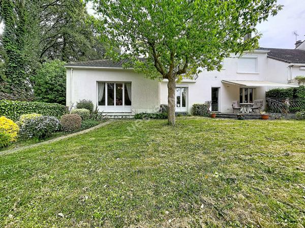 NANTES ,CHEZINE ,VASTE MAISON FAMILIALE EN IMPASSE,POSSIBILITE 2 LOGEMENTS INDEPENDANTS