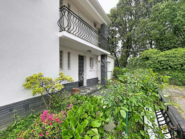 NANTES ,CHEZINE ,VASTE MAISON FAMILIALE EN IMPASSE,POSSIBILITE 2 LOGEMENTS INDEPENDANTS