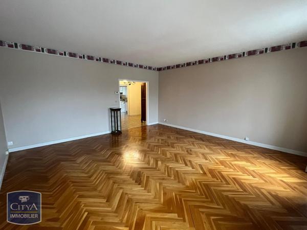 Appartement à louer 4 pièces 117.99m²