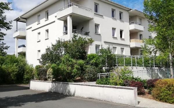 Appartement à vendre    2 pièces • 41,84 m2 Poitiers