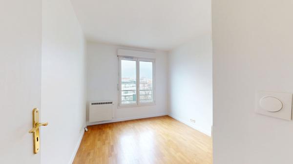 Appartement Alfortville 3 pièces 66.42 m² avec grand balcon, cave et parking