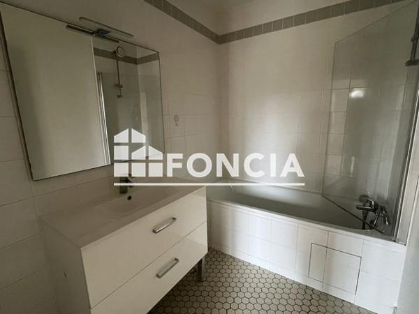 À vendre Appartement 3 pièces 65.58 m² - Versailles 78000