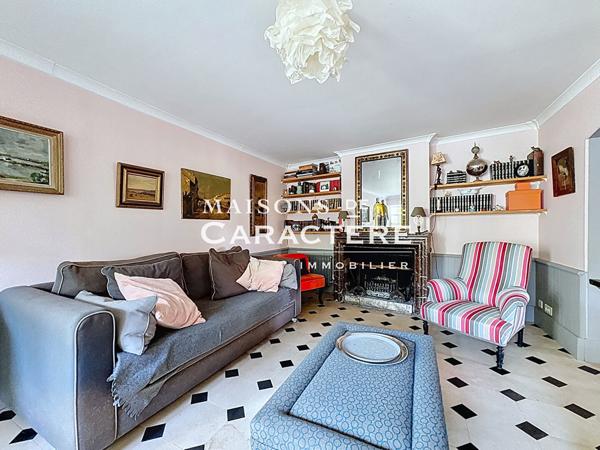 Maison de charme de 150 m² avec annexes à Thiverval