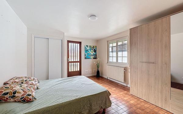 Maison à vendre    6 pièces •  Charnay-lès-Mâcon