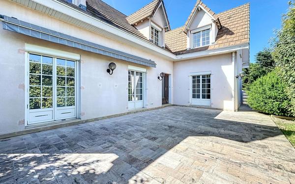 Maison à vendre    6 pièces •  Charnay-lès-Mâcon