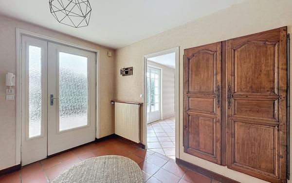 Maison à vendre    6 pièces •  Charnay-lès-Mâcon