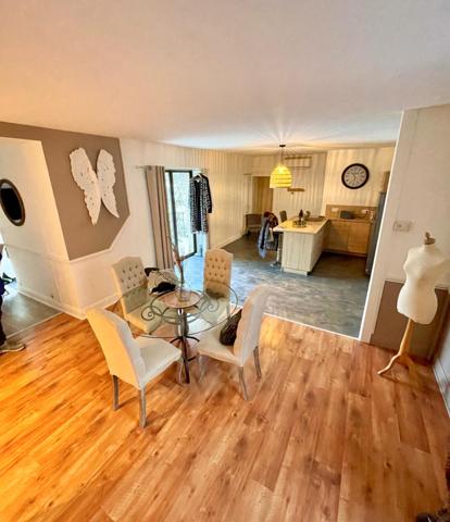 5 min du centre ville, agréable Maison de ville, 4 chambres